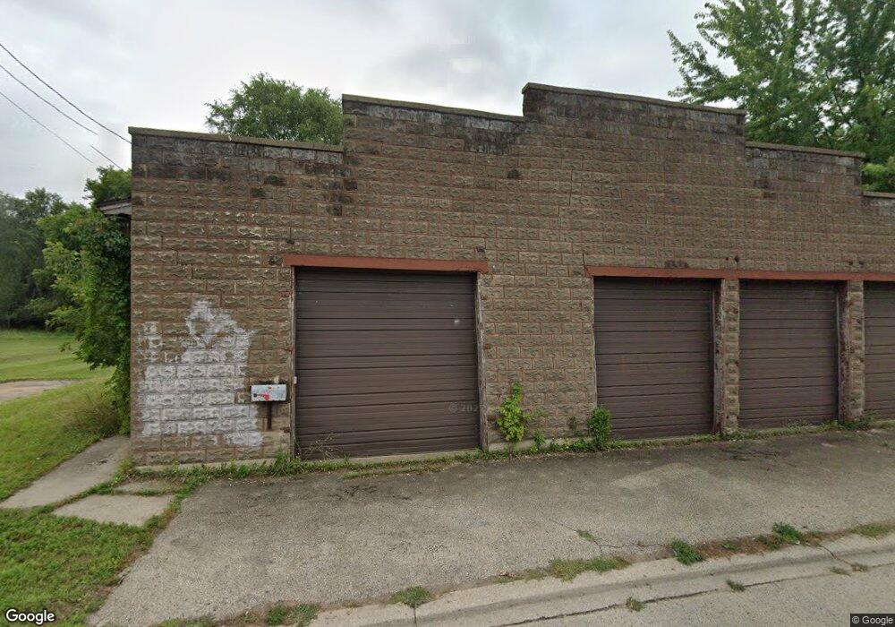 2411 10th Ave, Menominee, MI 49858 - photo 1