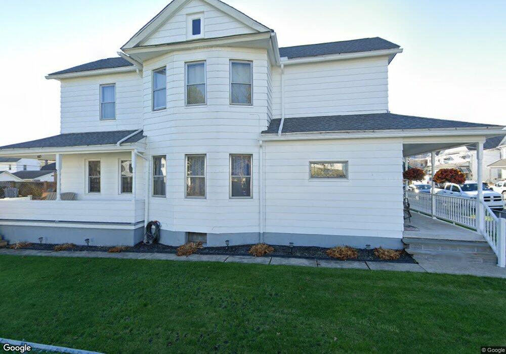 425 E Noble St, Nanticoke, PA 18634 - photo 1