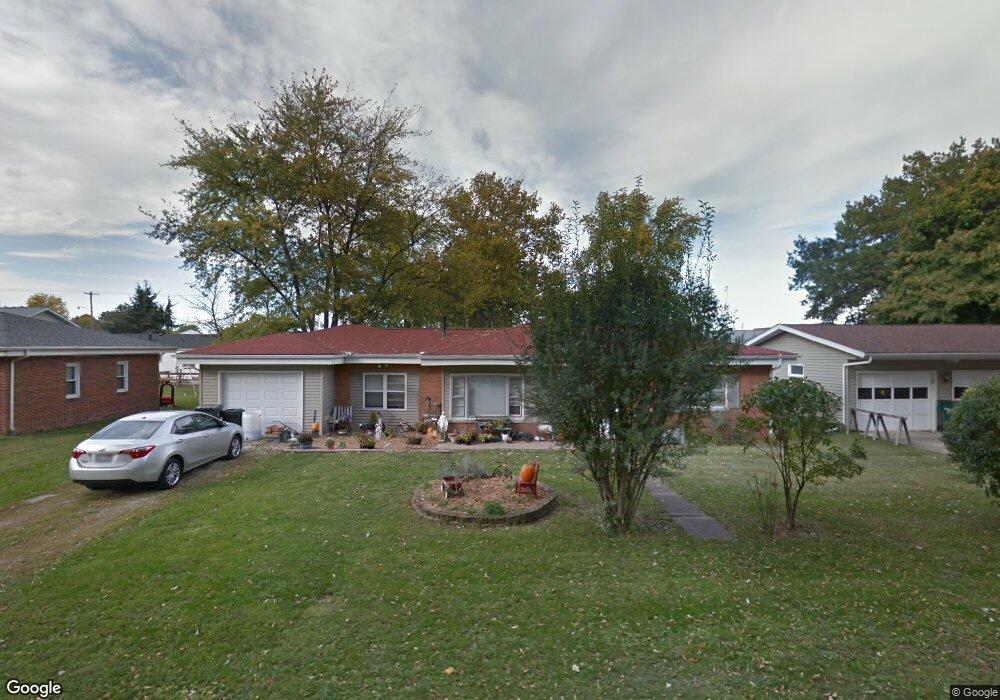 508 E Buckner St unit 1, Tuscola, IL 61953 - photo 1