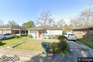 911 Carter St, Savannah, GA 31415