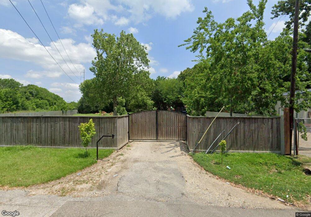 5026 Hoover St, Houston, TX 77092 - photo 1