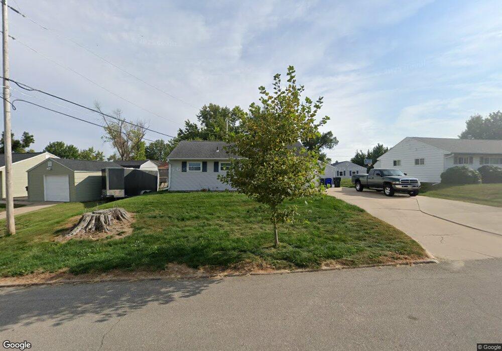 373 25th Avenue Place SW, Cedar Rapids, IA 52404 - photo 1