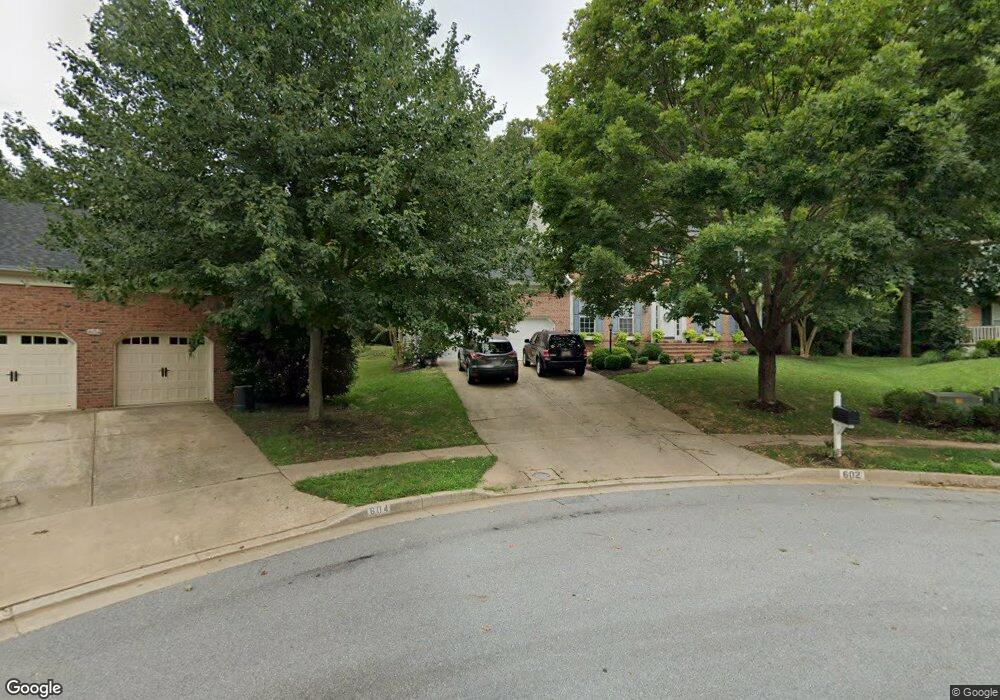 602 Wood Glenn Ct, Lutherville Timonium, MD 21093 - photo 1