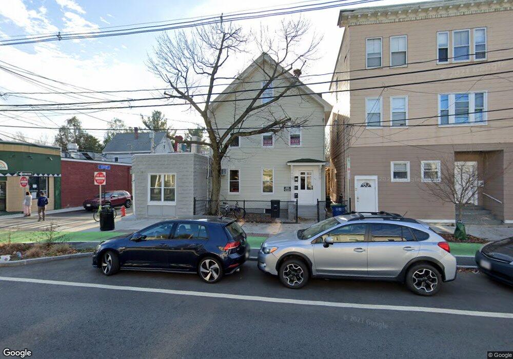 302 Beacon St unit 2, Somerville, MA 02143 - photo 1