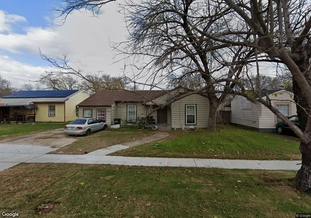 1005 SW 5th St, Grand Prairie, TX 75051 - photo 1