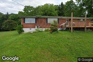 122 Henry St, Sophia, WV 25921
