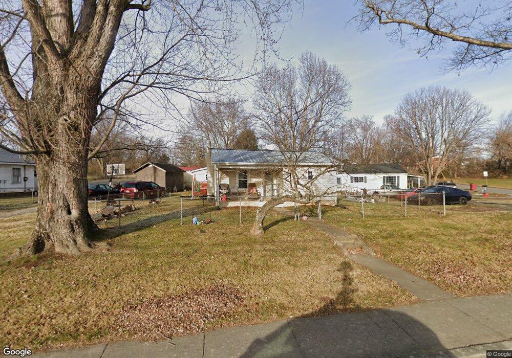 2115 E Fairview Ave, Johnson City, TN 37601 - photo 1