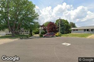 105 Pleasant Ct, Walnut, IL 61376
