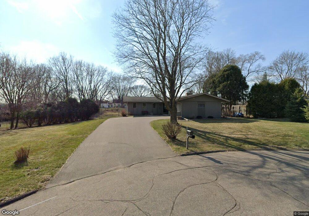 5520 Dell Ln, Minnetonka, MN 55345 - photo 1