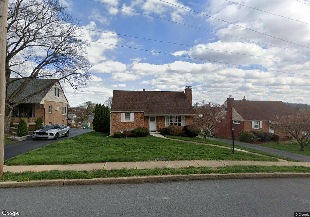 209 W 38th St, Reading, PA 19606 - photo 1