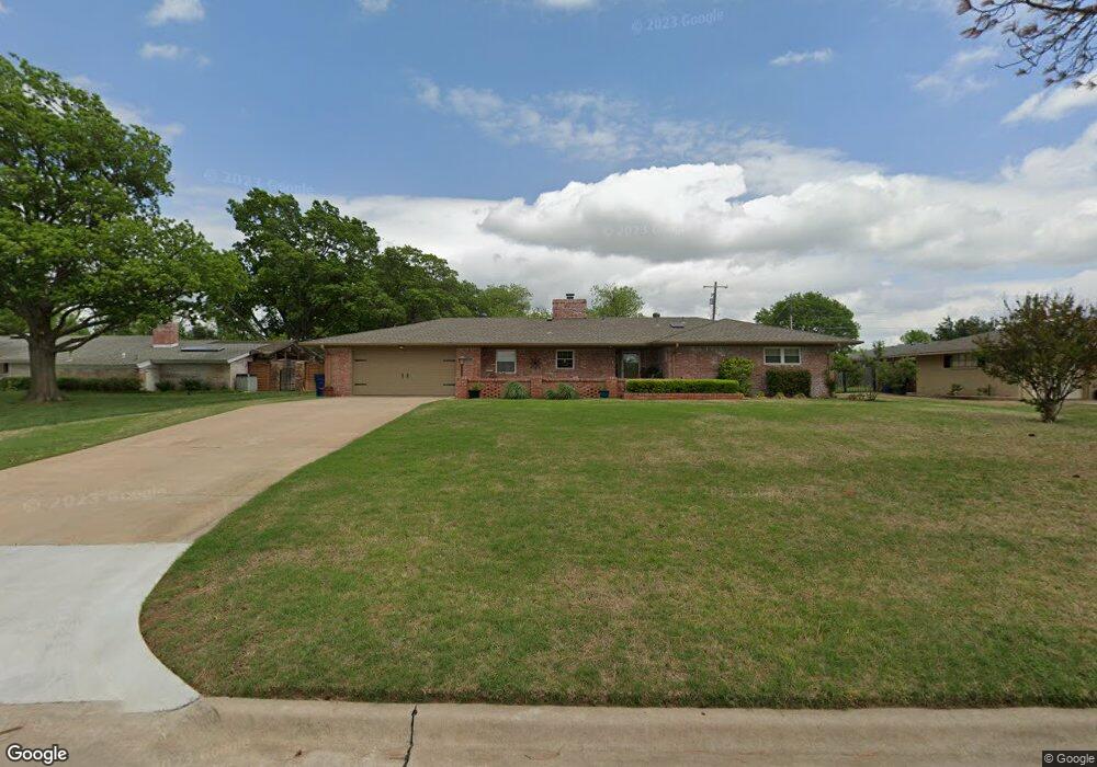 1708 N Country Club Rd, Duncan, OK 73533 - photo 1