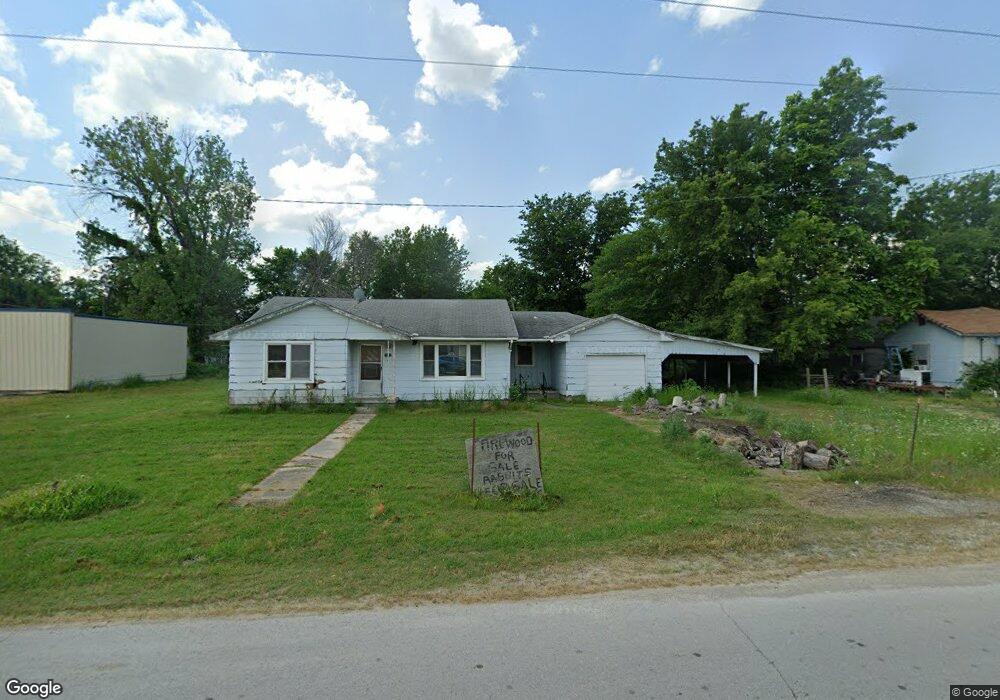 301 W Harrison St, Chouteau, OK 74337 - photo 1