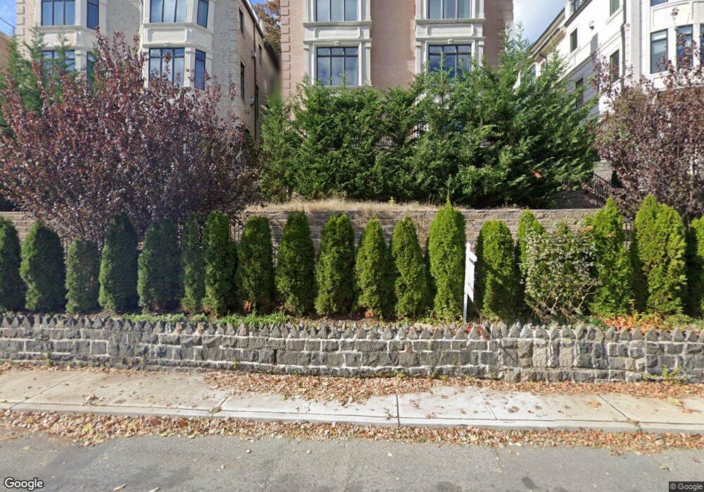 1220 River Rd unit A, Edgewater, NJ 07020 - photo 1