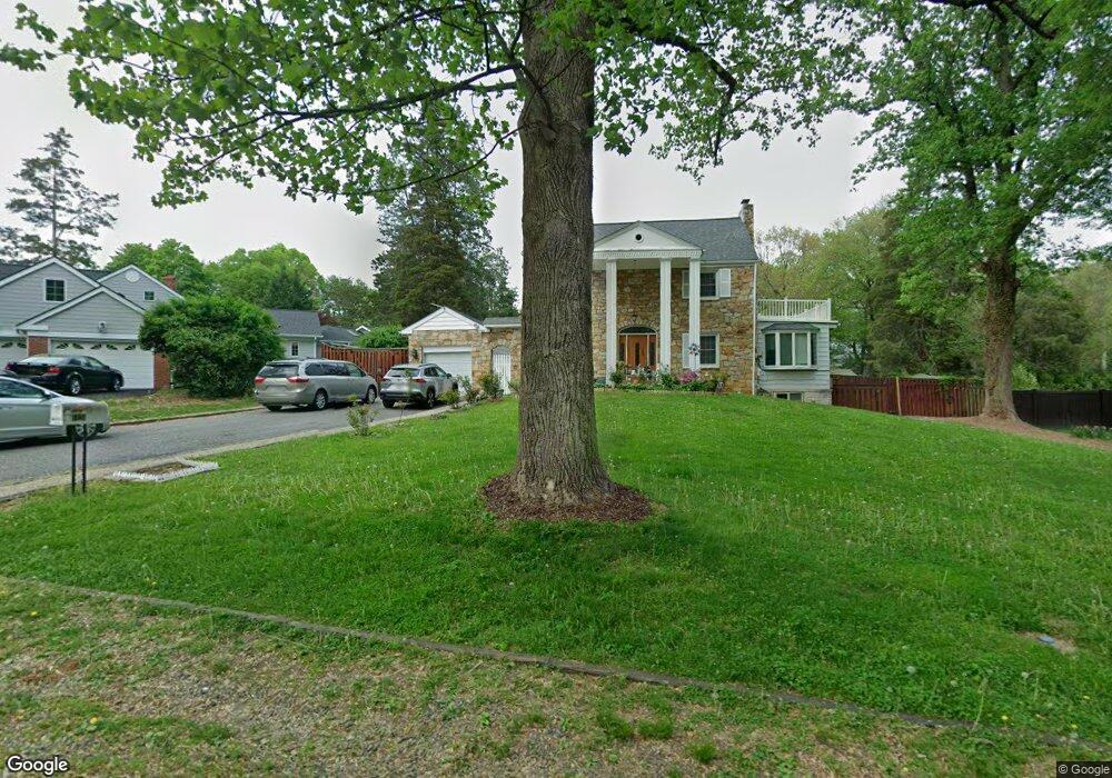 6426 Overhill Rd, Falls Church, VA 22042 - photo 1