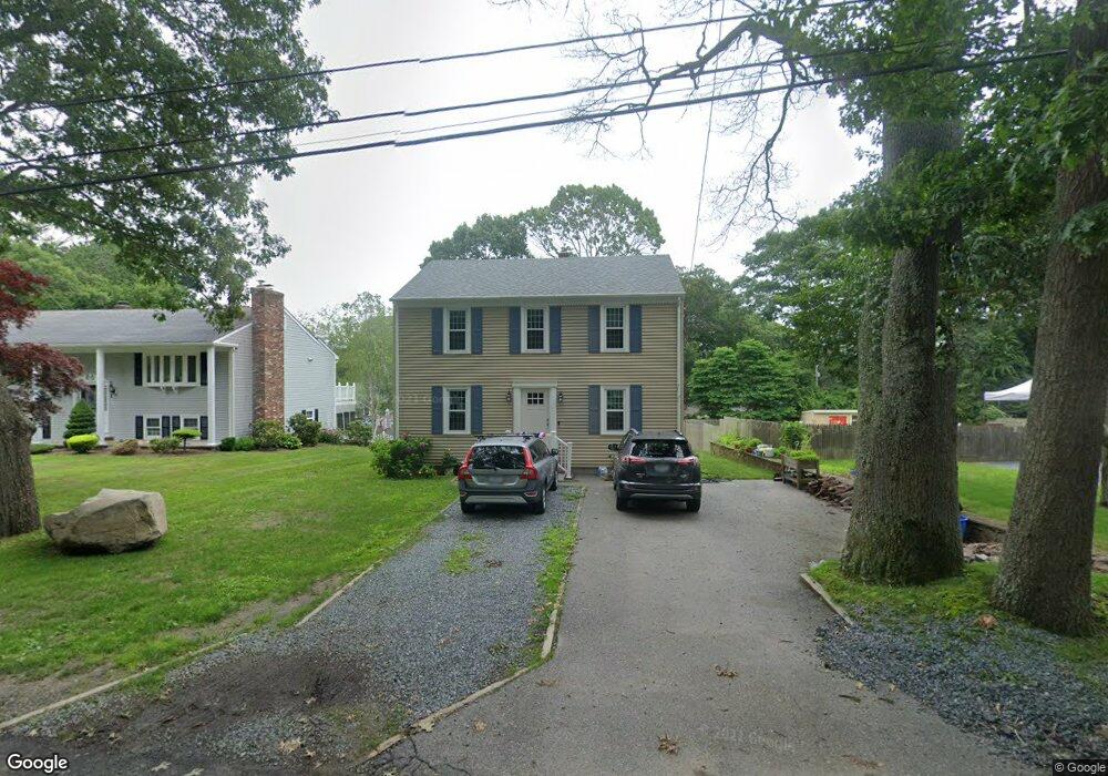 10 Wapping Dr, Bristol, RI 02809 - photo 1