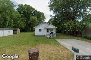 551 E 7th St, Clinton, IN 47842
