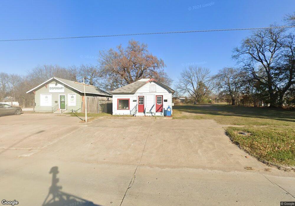 208 E Main East Ave, Henryetta, OK 74437 - photo 1