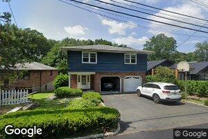 120 Miles St, Alpine, NJ 07620