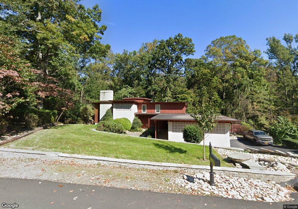 12112 Stirrup Rd, Reston, VA 20191 - photo 1