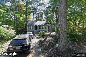 15 Powhatan Dr, Michiana Shores, IN 46360