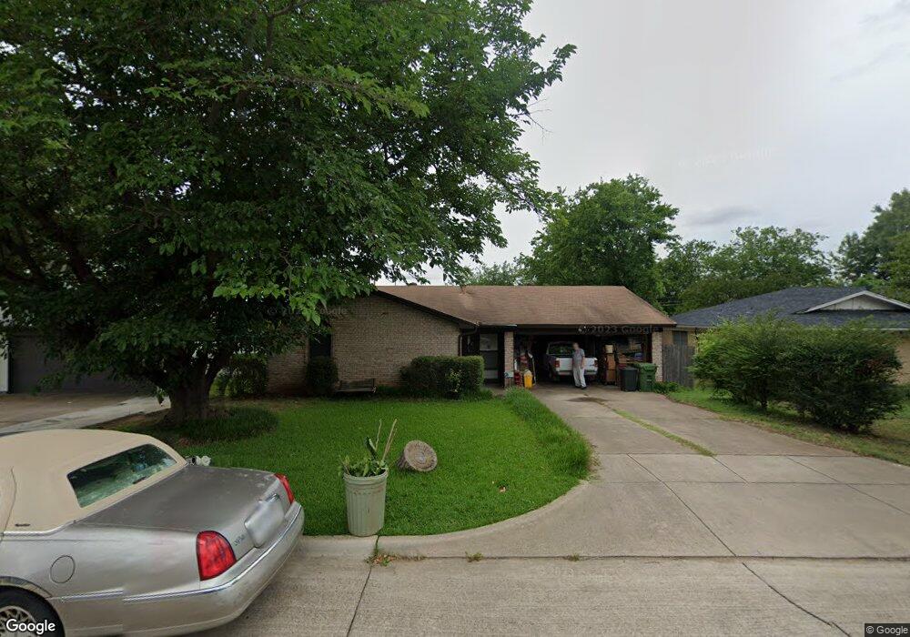429 Arthur Dr, Hurst, TX 76053 - photo 1