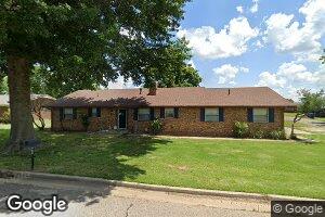 302 Center St, Allen, OK 74825