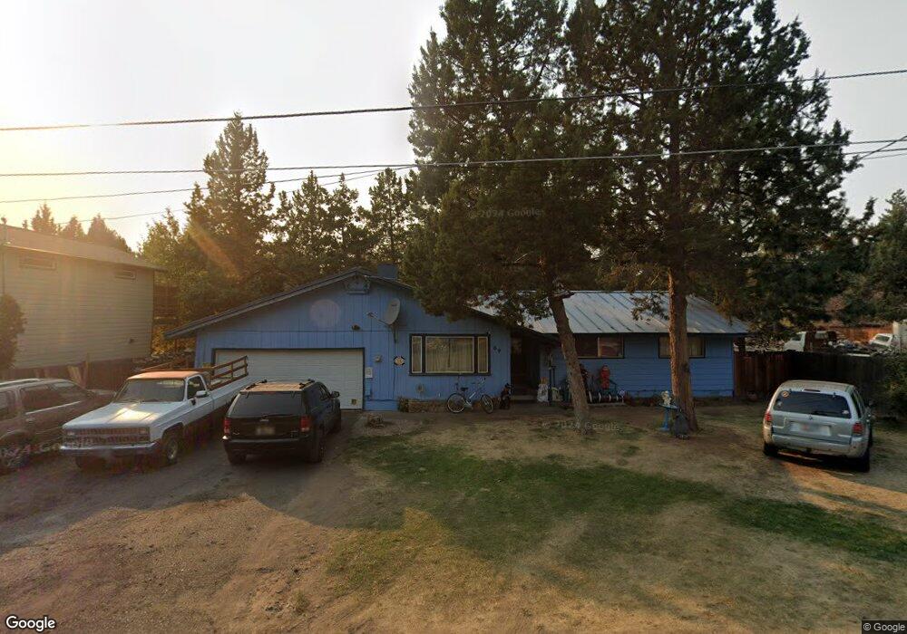 69 SE Cessna Dr, Bend, OR 97702 - photo 1