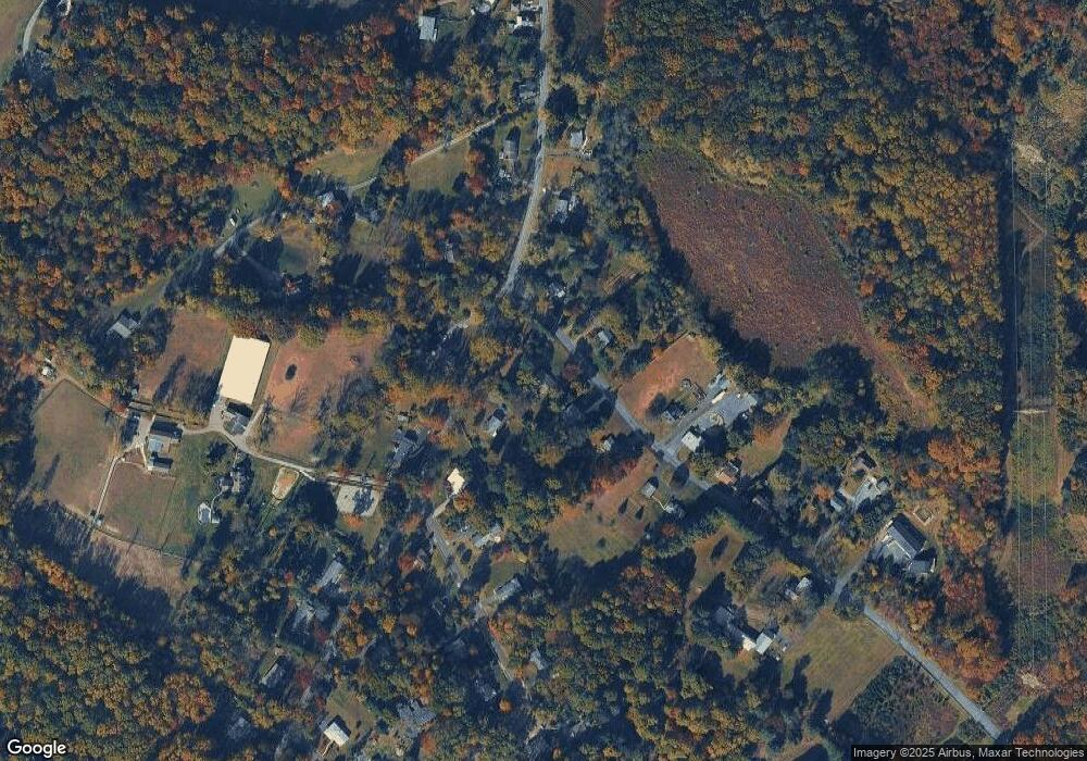 1090 Favinger Rd, Pottstown, PA 19465 - photo 1