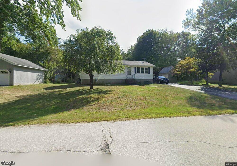 127 Ridgefield Dr, Milford, NH 03055 - photo 1