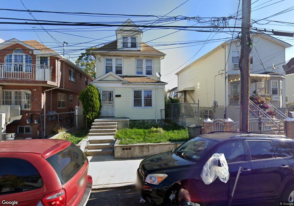 10717 164th St, Jamaica, NY 11433 - photo 1