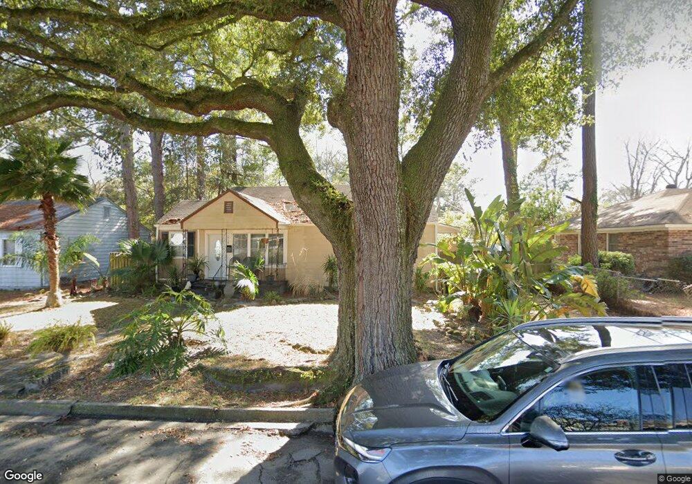 2419 E 38th St, Savannah, GA 31404 - photo 1