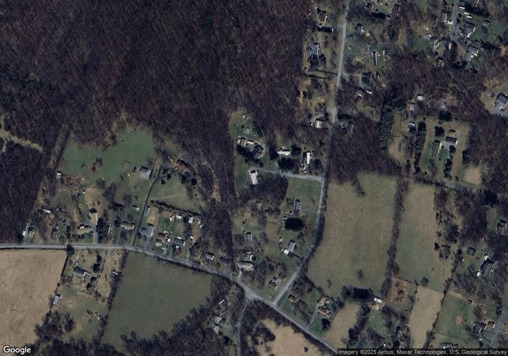 49 Rotation Ct, Bunker Hill, WV 25413 - photo 1