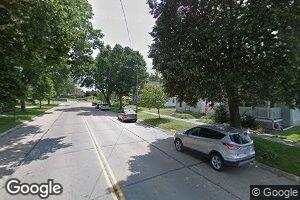 1117 8th St SE, Cedar Rapids, IA 52401