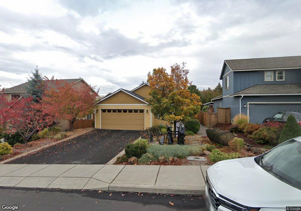 63384 Lamoine Ln, Bend, OR 97701 - photo 1