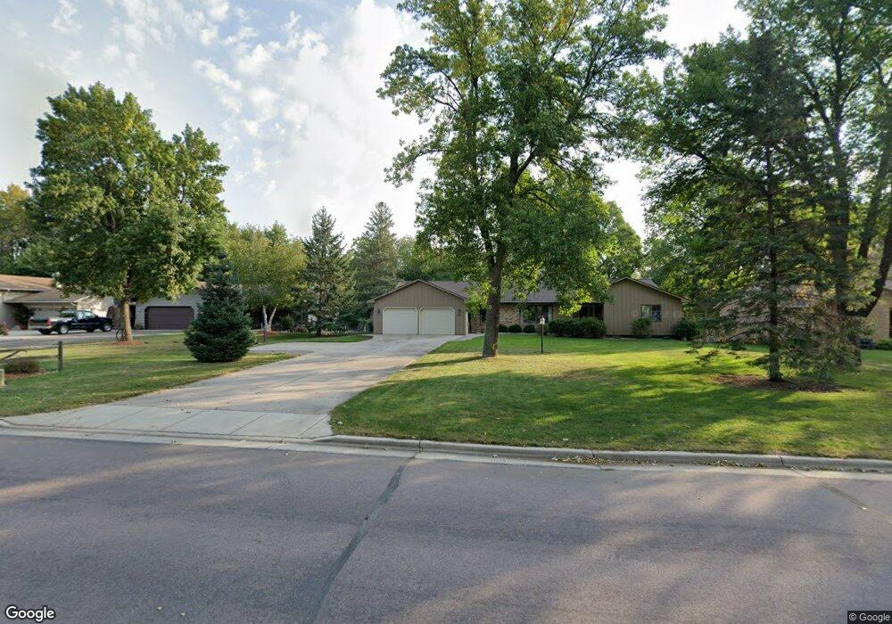 601 Summit Ave, New Ulm, MN 56073 - photo 1