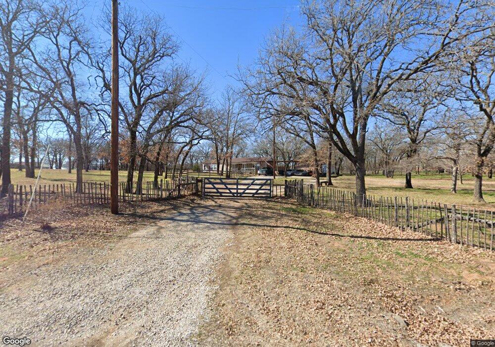 605 Lazy b Ln, Springtown, TX 76082 - photo 1