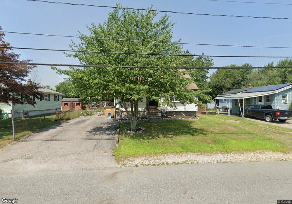 716 Rathbun St, Blackstone, MA 01504 - photo 1