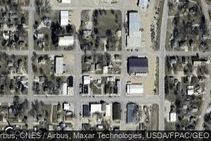 771 Pioneer Ave, Lafayette, MN 56054