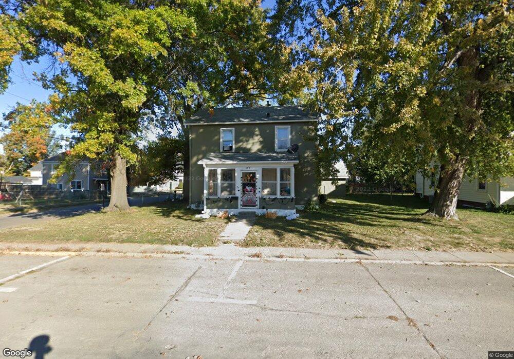 432 S 2nd Ave W, Newton, IA 50208 - photo 1