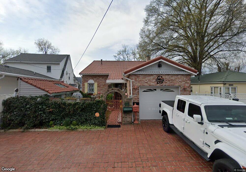 1216 Kanawha Ave, Dunbar, WV 25064 - photo 1