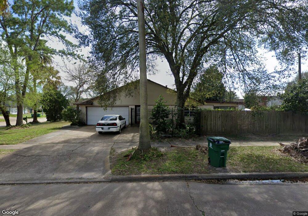 7419 Votaw Ln, Houston, TX 77088 - photo 1