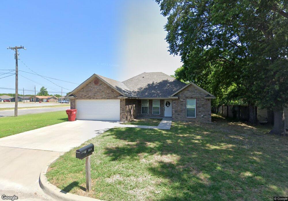 226 W 15th St, Bonham, TX 75418 - photo 1