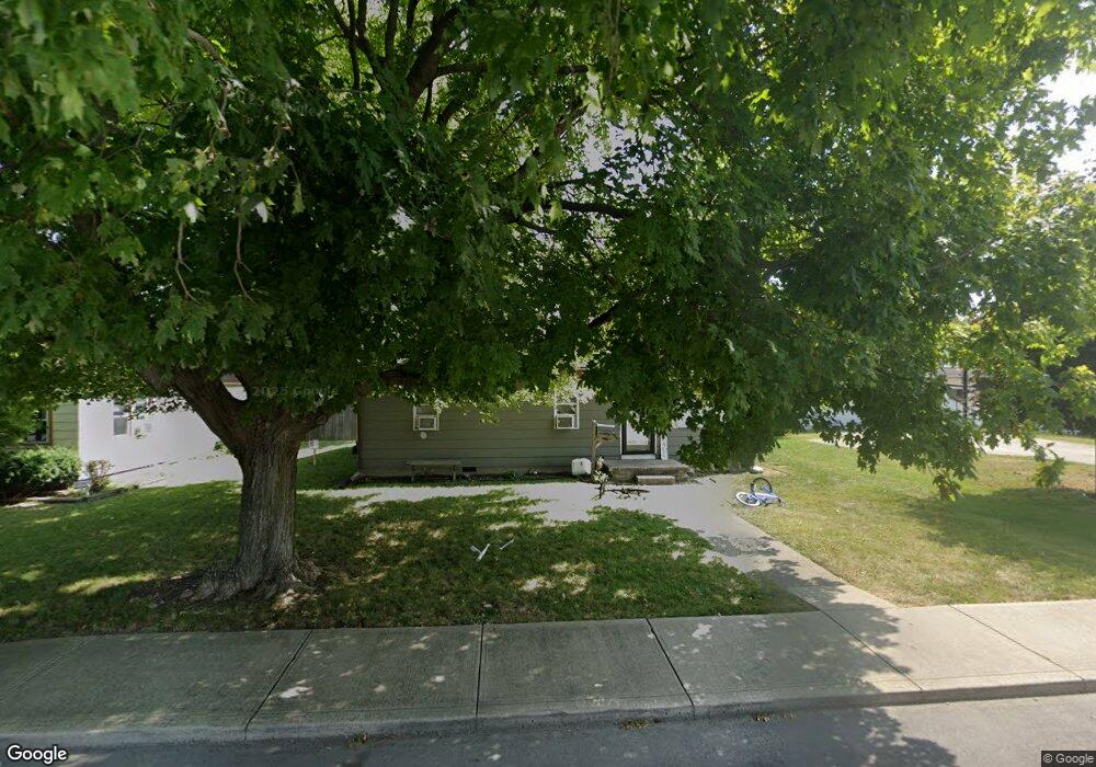 723 Oak St, Tipton, IN 46072 - photo 1