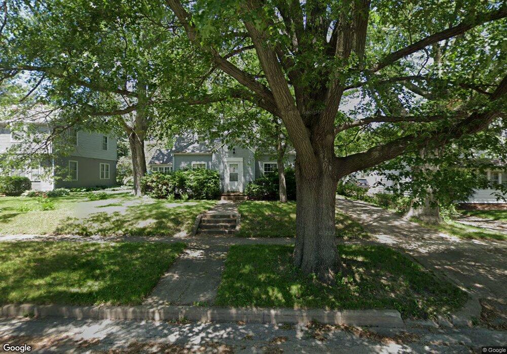 1203 W 2nd St, Cedar Falls, IA 50613 - photo 1