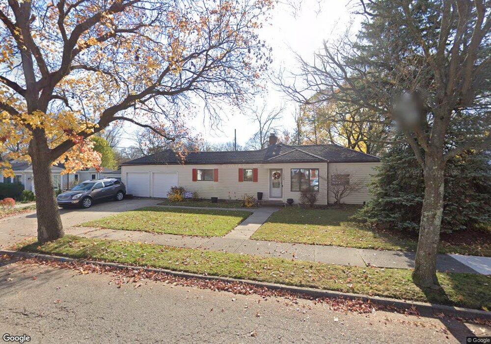 1130 Pacific Ave, Lansing, MI 48910 - photo 1
