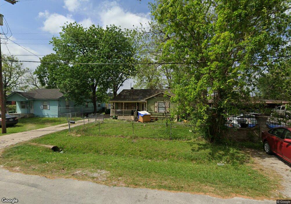 307 Wynell St, Houston, TX 77022 - photo 1