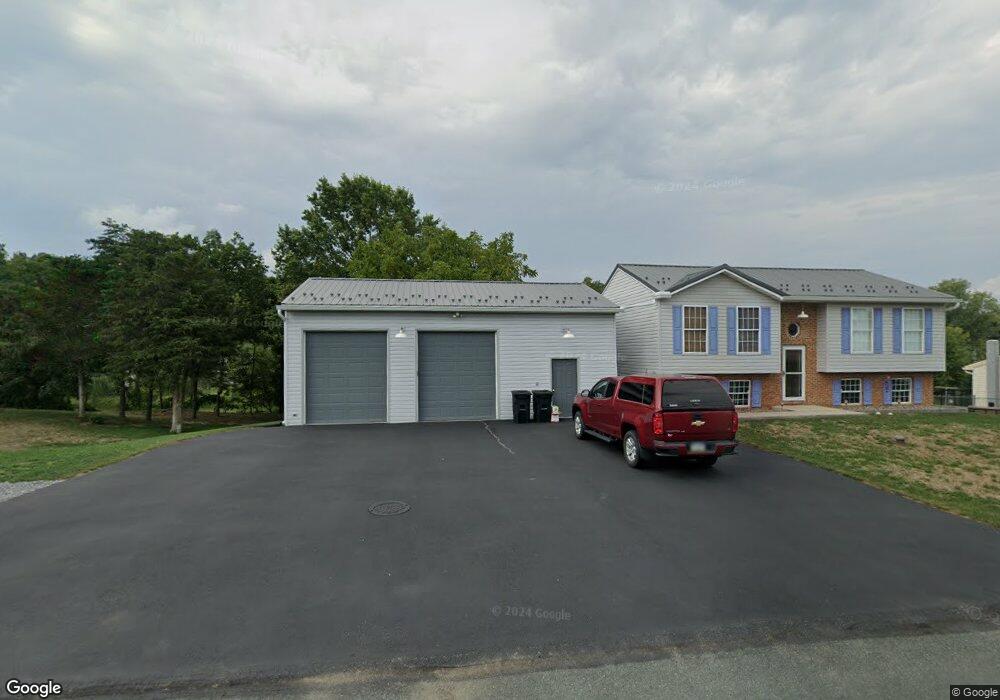 4063 Heiple Ct, Greencastle, PA 17225 - photo 1