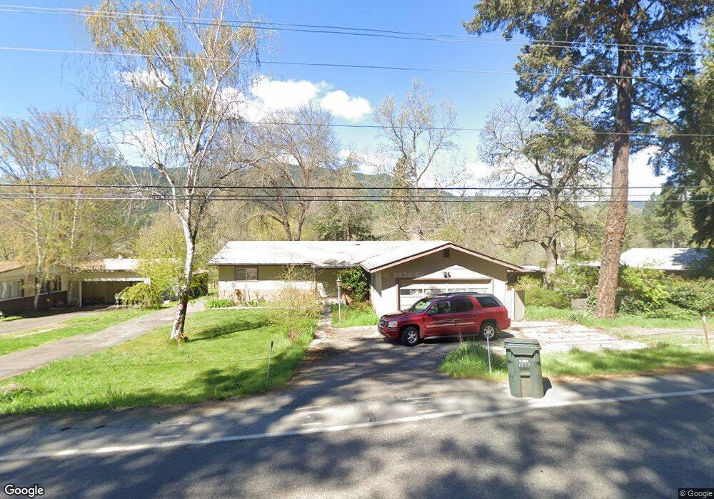 1177 E Evans Creek Rd, Rogue River, OR 97537 - photo 1