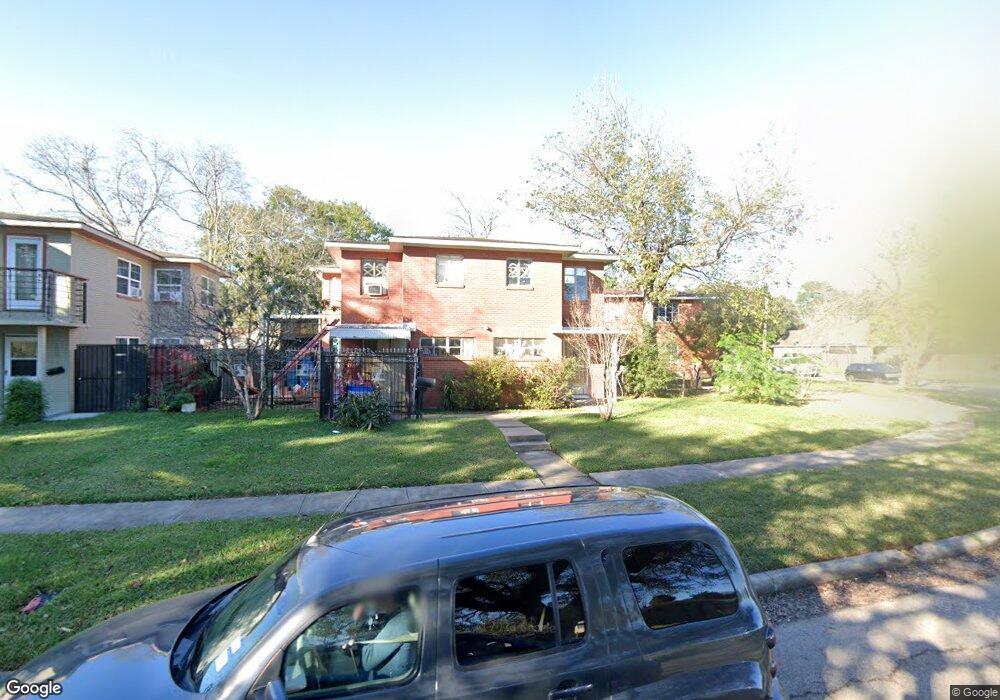 7435 Moline St, Houston, TX 77087 - photo 1