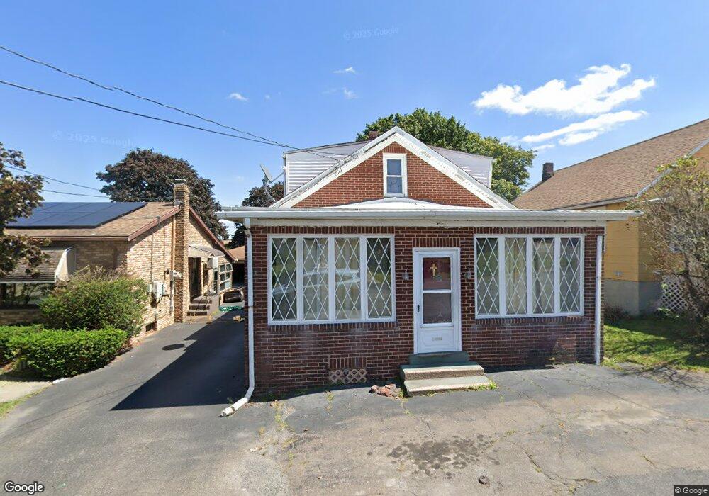 1031 N Locust St, Hazleton, PA 18202 - photo 1